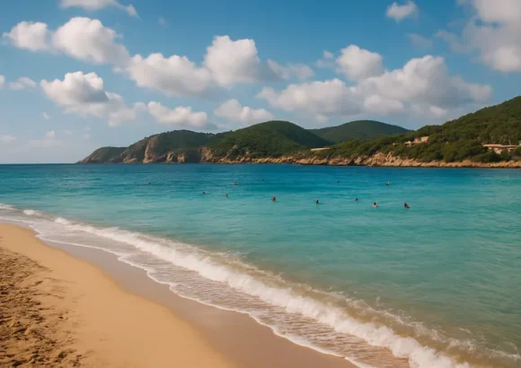Van lentezon tot zinderende hitte: zo is het weer op ibiza het hele jaar door